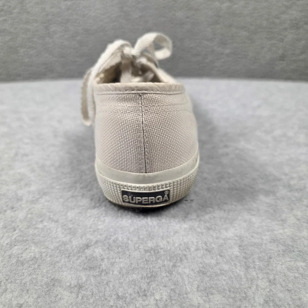 Superga brand style